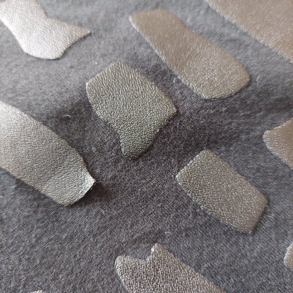 Eva Kayan Faux Leather Animal Print Long Sleeve Top (EU-40,US-30,M) - Picture 8 of 11